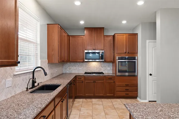 $375,000 | 404 Buttercup Creek Boulevard, Unit 26, Cedar Park, TX 78613