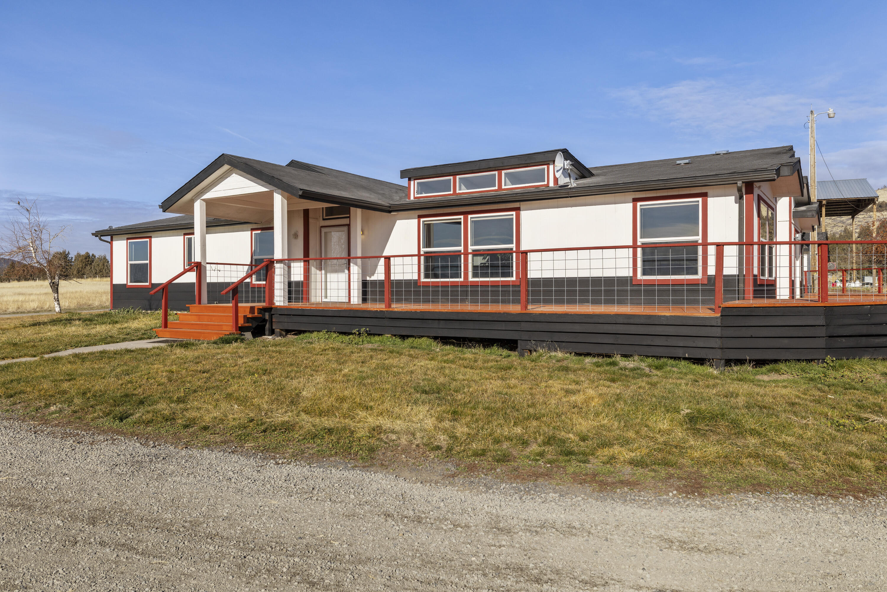 17465 Harpold Road Malin, OR 97632 - Photo 2 of 122 Front of Home