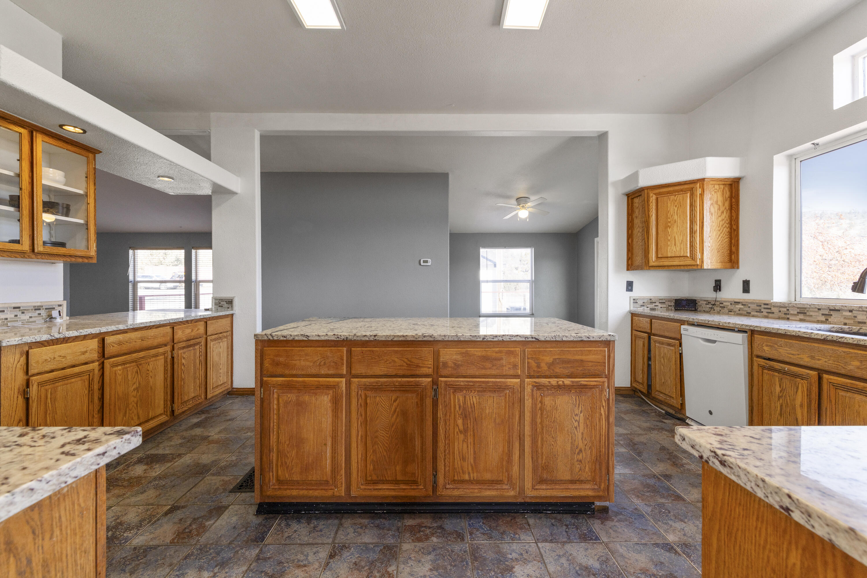 17465 Harpold Road Malin, OR 97632 - Photo 40 of 122 Kitchen