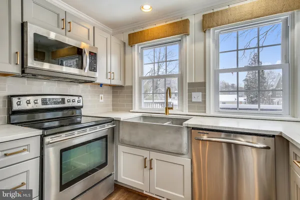 $6,200 | 111 South Oak Street, Falls Church, VA 22046