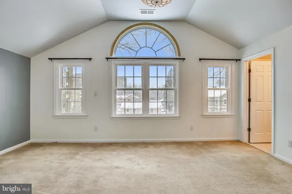 $6,200 | 111 South Oak Street, Falls Church, VA 22046