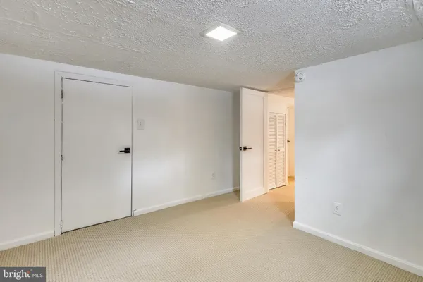 $6,200 | 111 South Oak Street, Falls Church, VA 22046