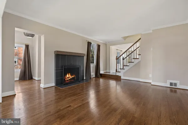 $6,200 | 111 South Oak Street, Falls Church, VA 22046