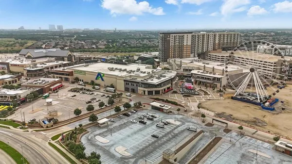 $2,900 | 5429 Waterwood Court, The Colony, TX 75056