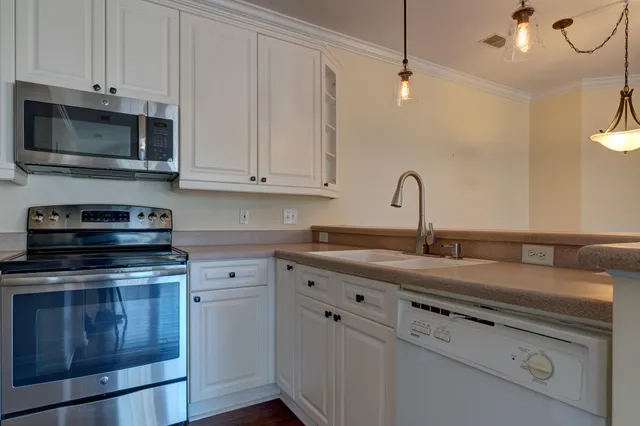 $2,575 | 1727 Wyngate Circle, Mount Pleasant, SC 29466