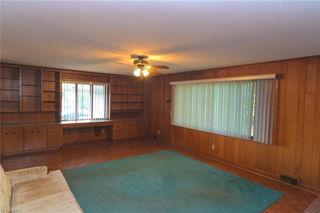 1635 Lake Road Thomasville, NC 27360 - Photo 5 of 21 Gallery Image 5