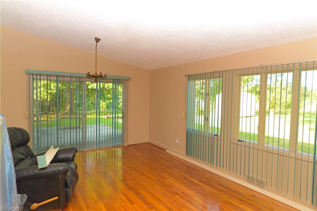 1635 Lake Road Thomasville, NC 27360 - Photo 10 of 21 Gallery Image 10
