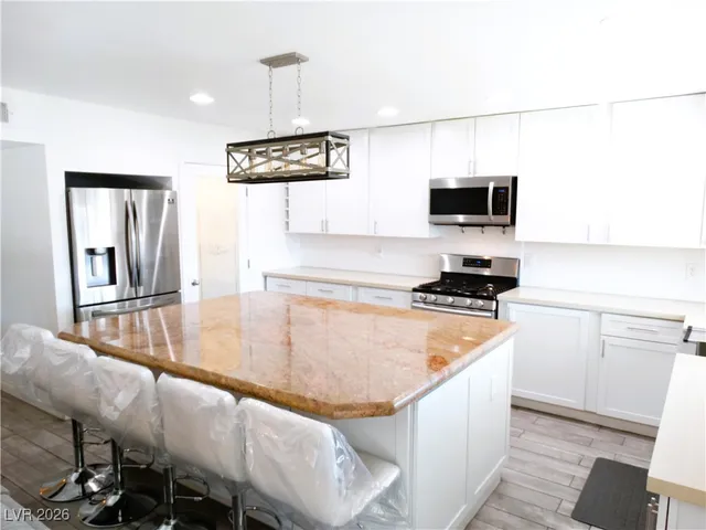 $2,300 | 4937 Elaina Avenue, Las Vegas, NV 89120