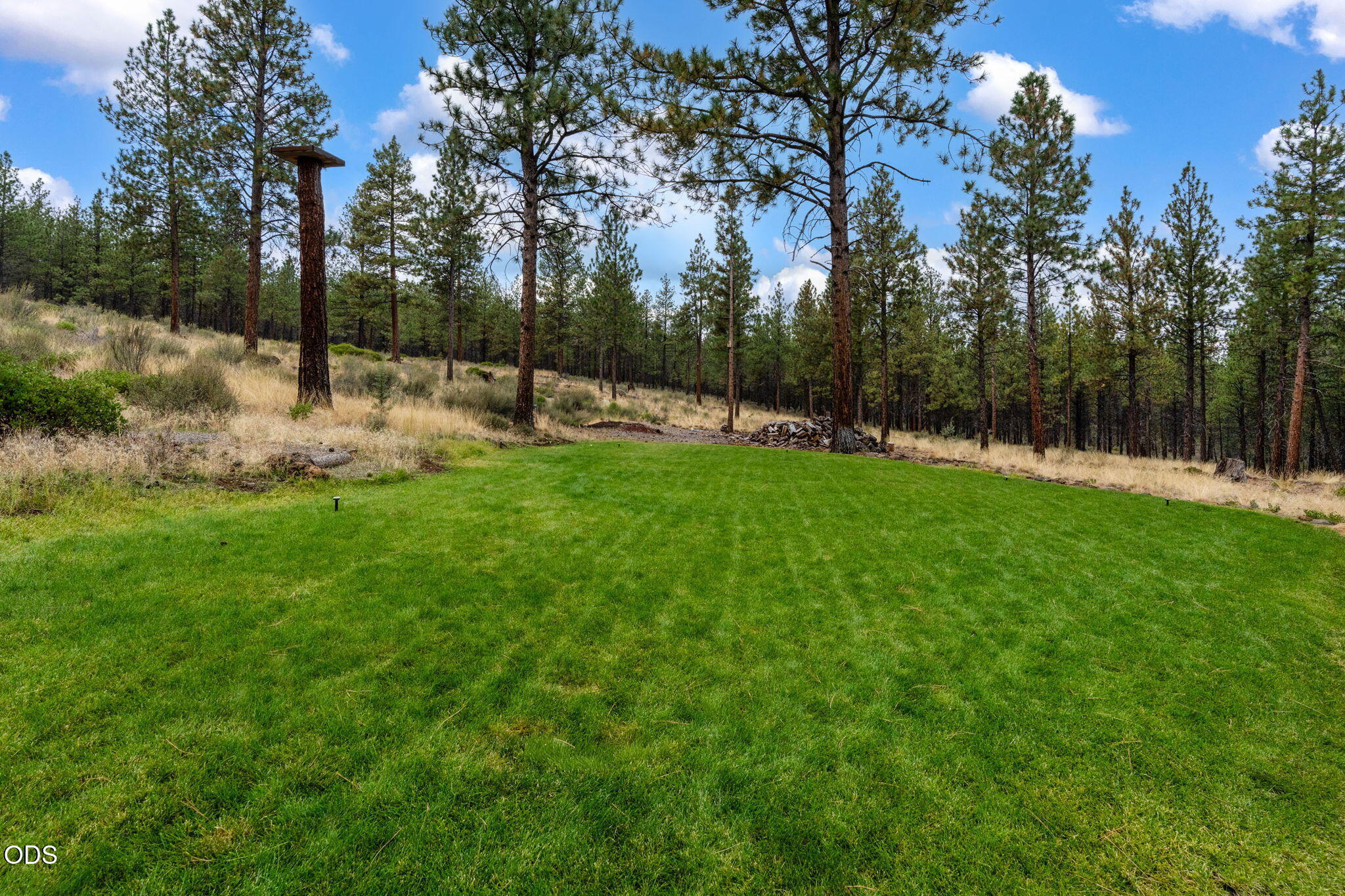 14857 Wildwing Road Sisters, OR 97759 - Photo 11 of 42 Gallery Image 11