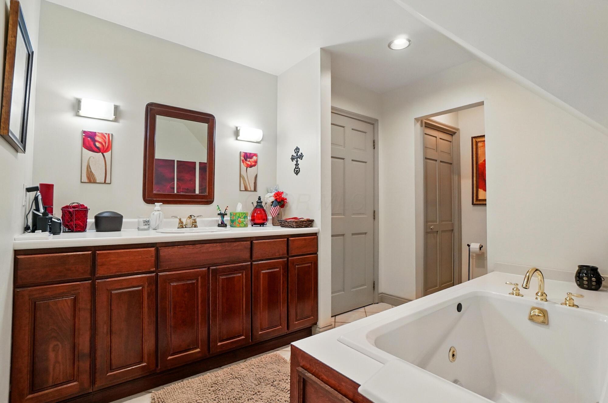 8384 Morris Road Hilliard, OH 43026 - Photo 42 of 60 044