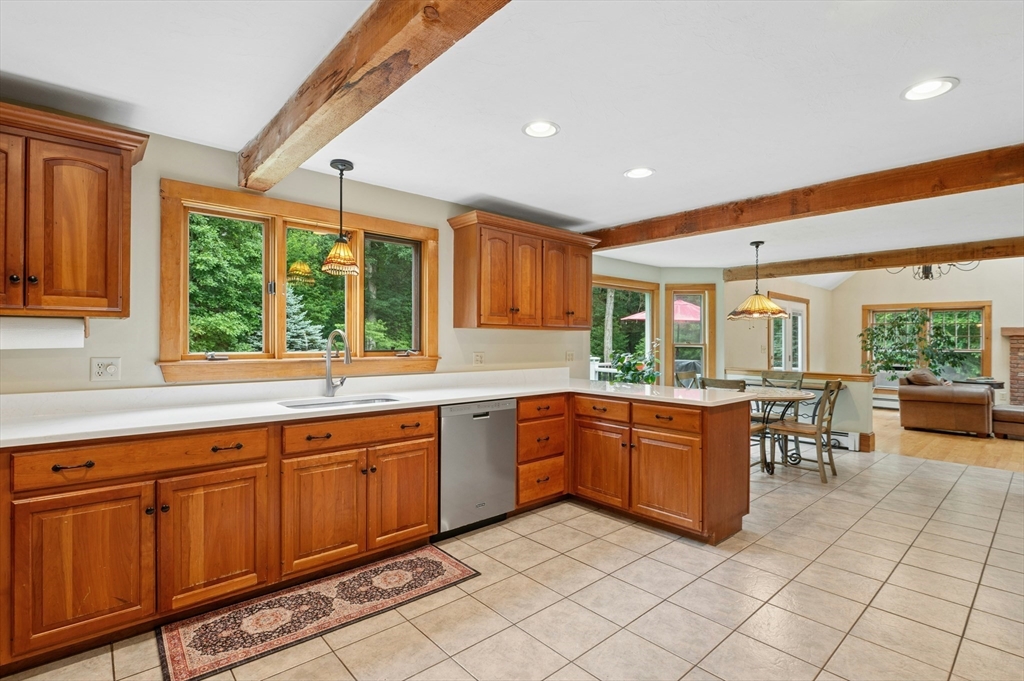 10 Sadler Road Upton, MA 01568 - Photo 5 of 42 Gallery Image 5