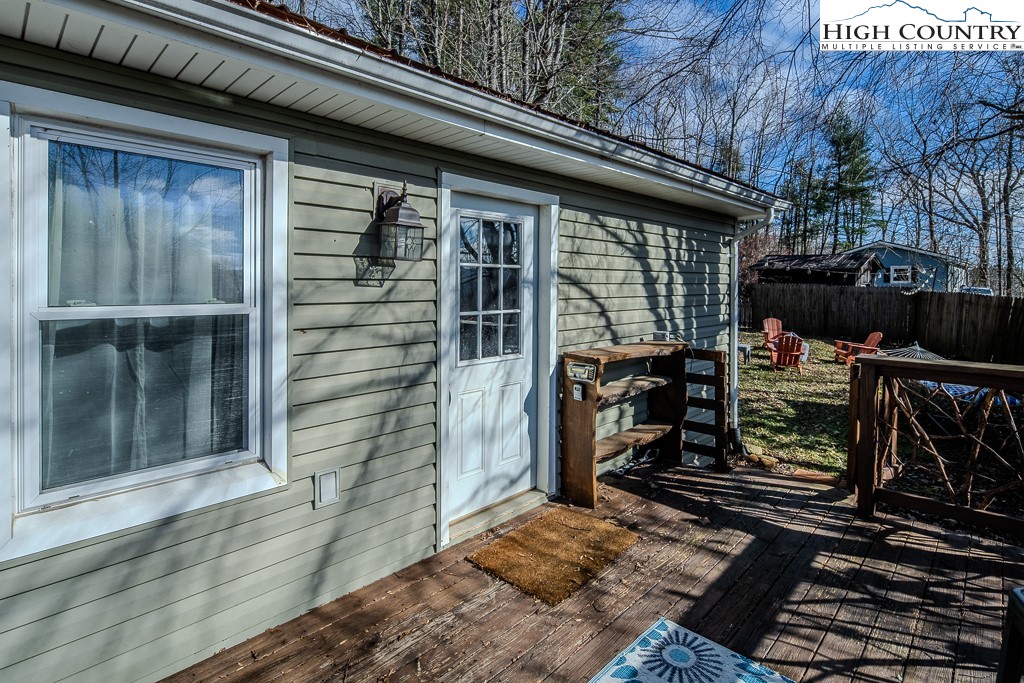 990 Old Bristol Road Boone, NC 28607 - Photo 6 of 38 Gallery Image 6