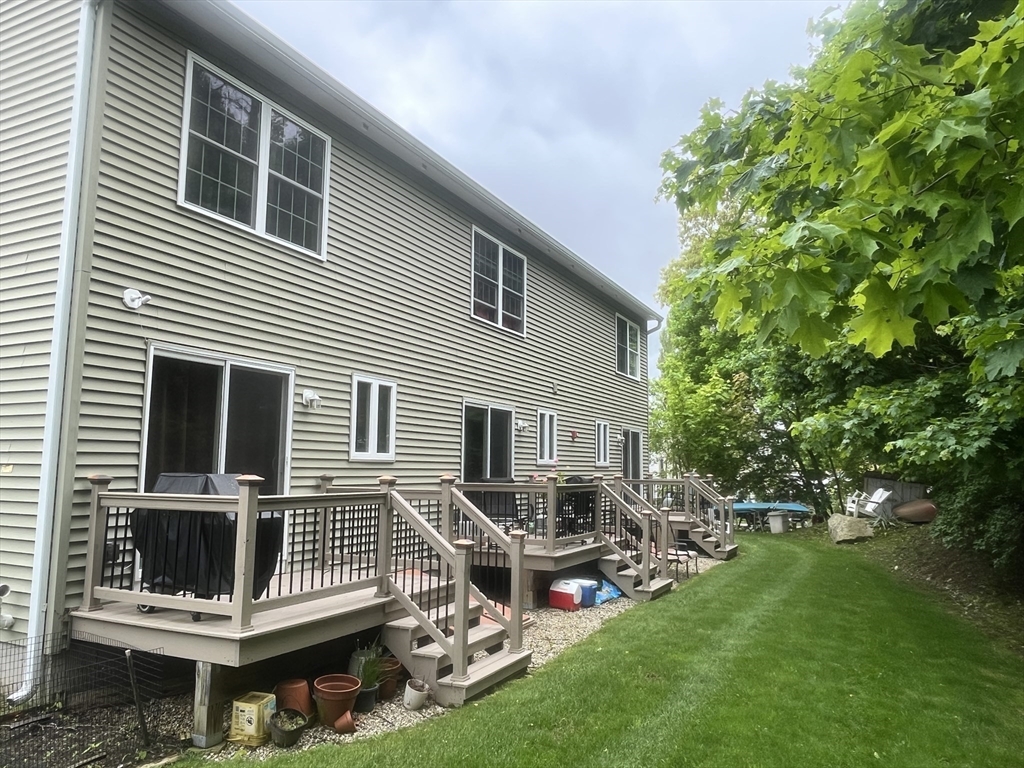 17 Arcade Street, Unit B Northbridge, MA 01588 - Photo 14 of 15