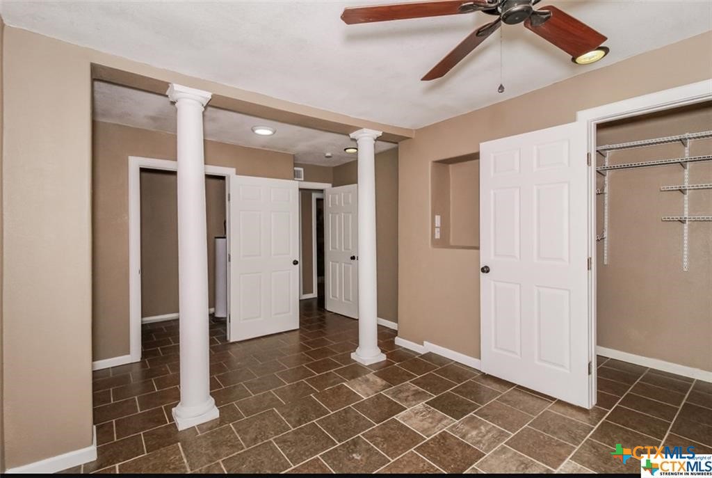 4801 Renick Ranch Road Killeen, TX 76549 - Photo 10 of 29 a view of a hallway with closet and a bathroom