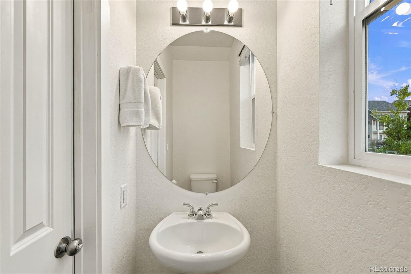 5402 Tower Road Denver, CO 80249 - Photo 15 of 36 Gallery Image 15