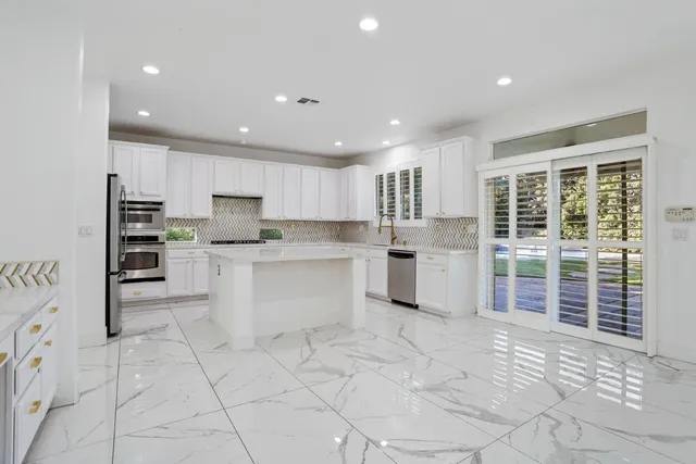 $950,000 | 4322 Riverbank Court, Stockton, CA 95219