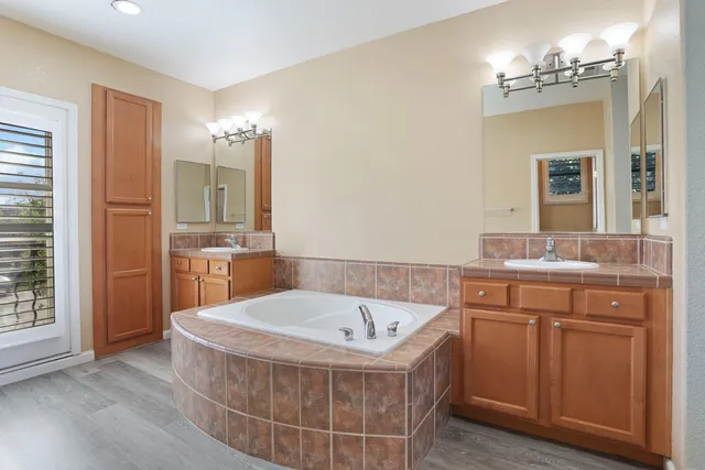 $950,000 | 4322 Riverbank Court, Stockton, CA 95219