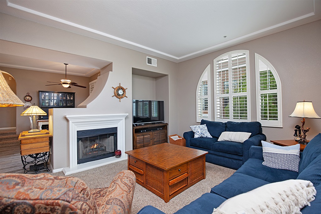 2196 Historic Decatur Road, Unit 51 San Diego, CA 92106 - Photo 2 of 25