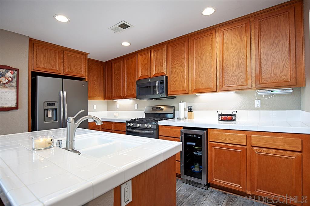 2196 Historic Decatur Road, Unit 51 San Diego, CA 92106 - Photo 6 of 25