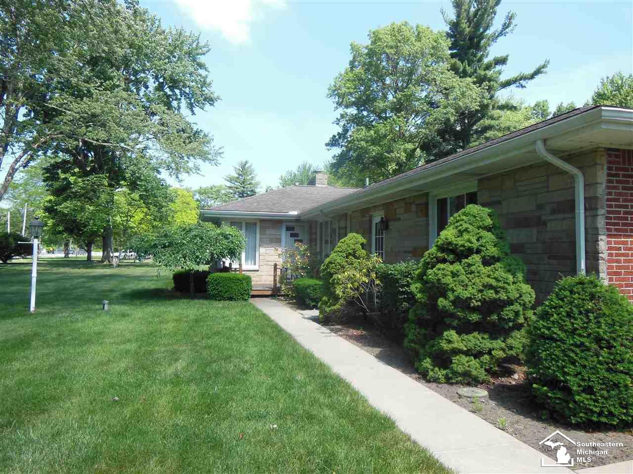 8410 Summerfield Road Lambertville, MI 48144 - Photo 2 of 25