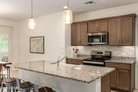 $410,000 | 1648 Horned Lark Drive, Green Valley, AZ 85614