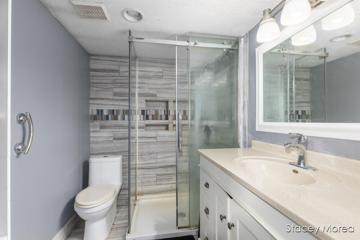 1910 Waterview Way Crystal, MI 48818 - Photo 15 of 33 IMG_1014