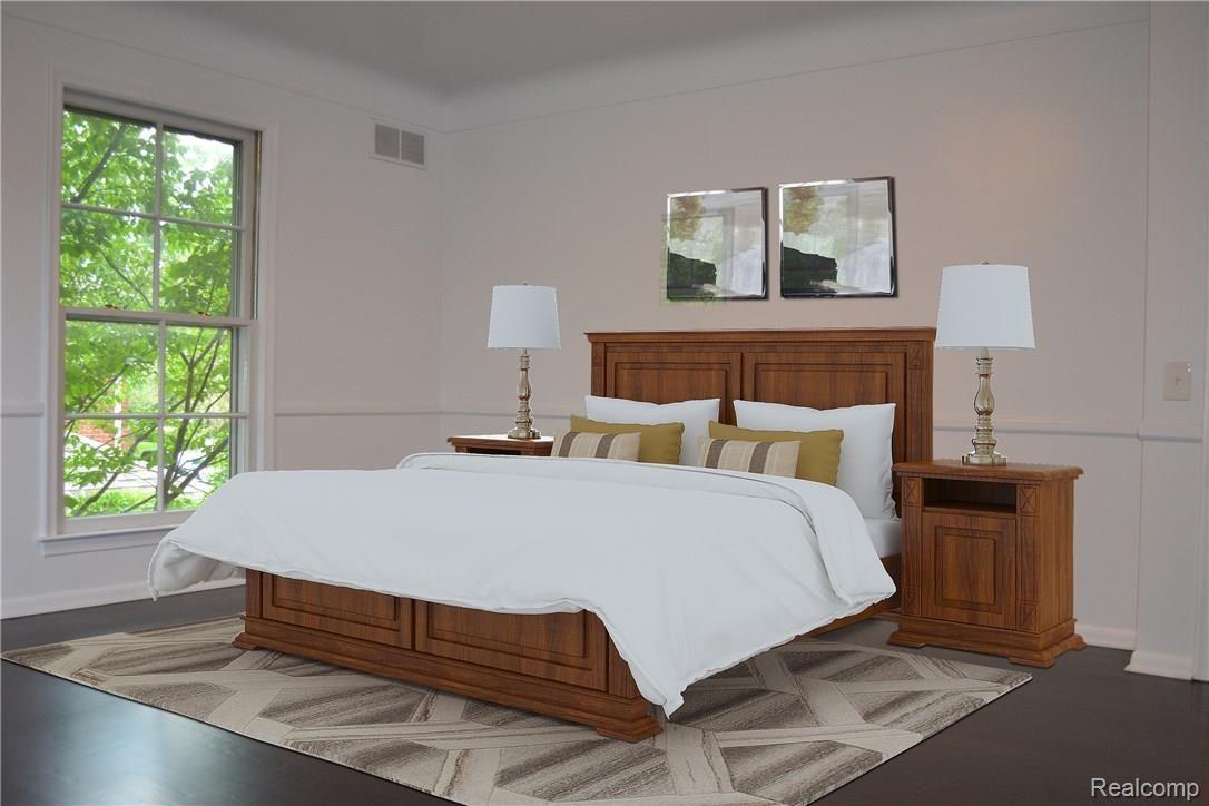 76 Webber Place Grosse Pointe, MI 48236 - Photo 16 of 30 guest bed4.jpg