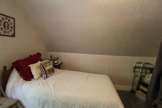 $335,000 | 28 Charles Street, Belfast, ME 04915