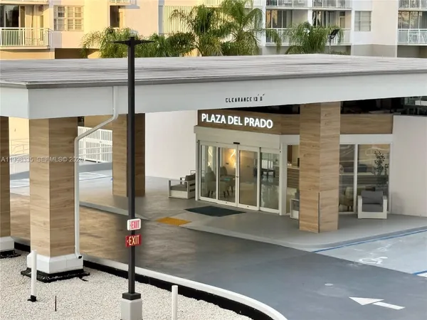 $1,900 | 18011 Biscayne Boulevard, Unit 1003, Aventura, FL 33160