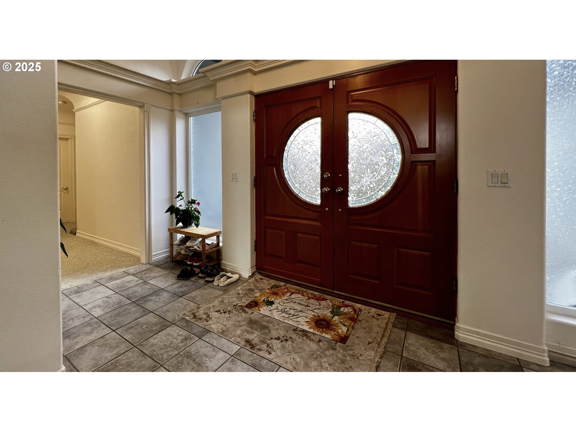2719 Alder Ridge Drive North Bend, OR 97459 - Photo 12 of 27 a black and white room with a mirror