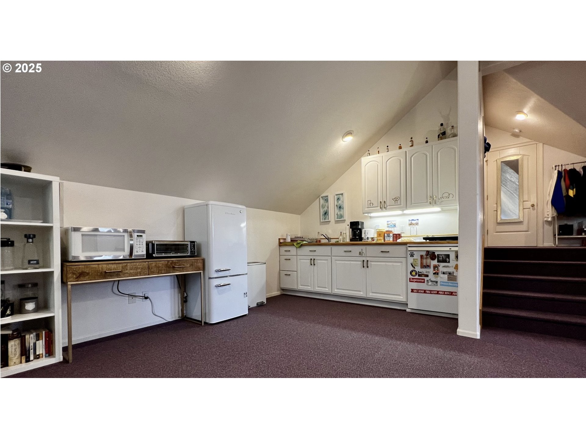 2719 Alder Ridge Drive North Bend, OR 97459 - Photo 23 of 27