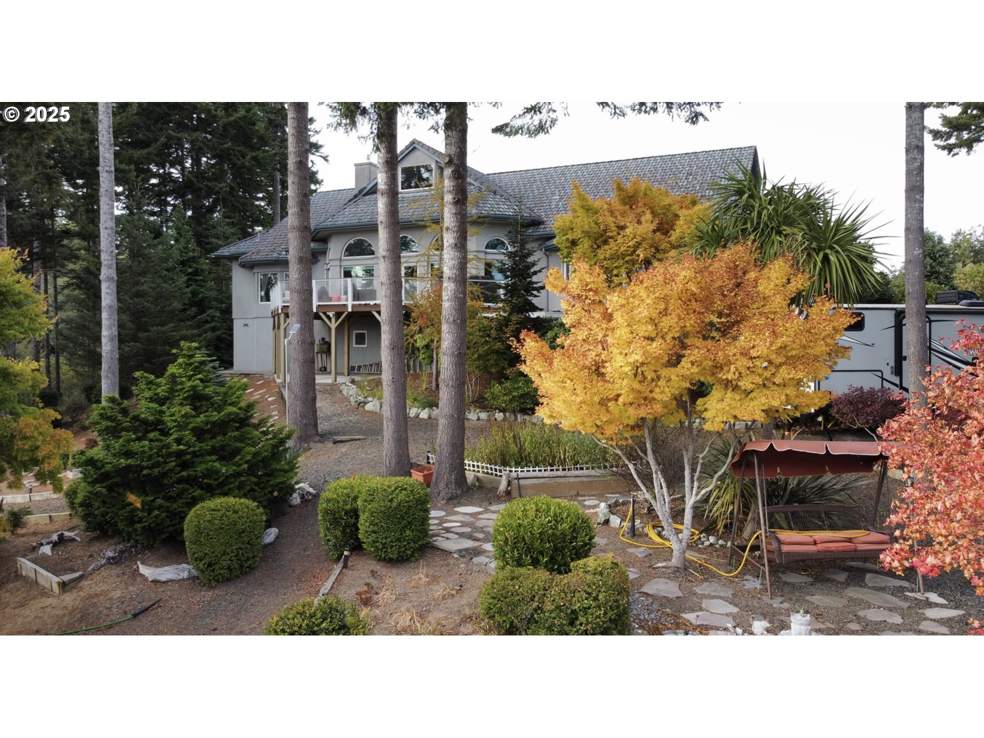 2719 Alder Ridge Drive North Bend, OR 97459 - Photo 5 of 27 a picture of a city view