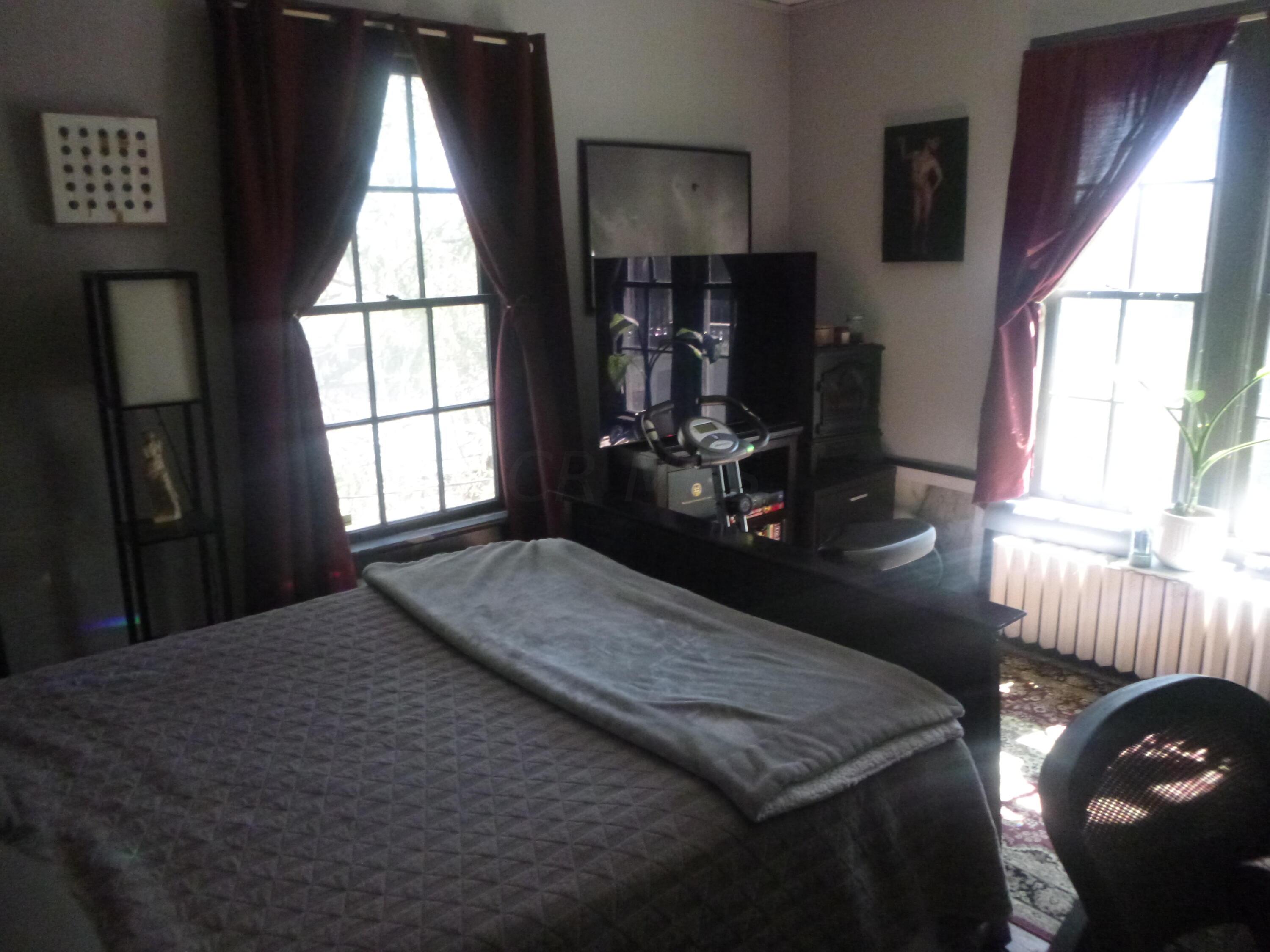 568 Mt Vernon Road Newark, OH 43055 - Photo 22 of 42 Bedroom