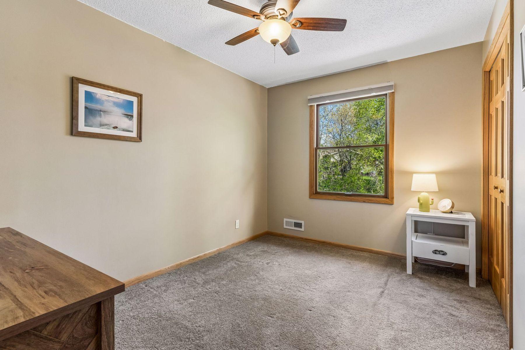 14240 Green View Court Eden Prairie, MN 55346 - Photo 25 of 35