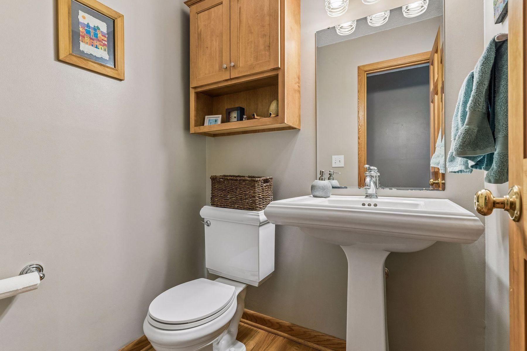 14240 Green View Court Eden Prairie, MN 55346 - Photo 31 of 35