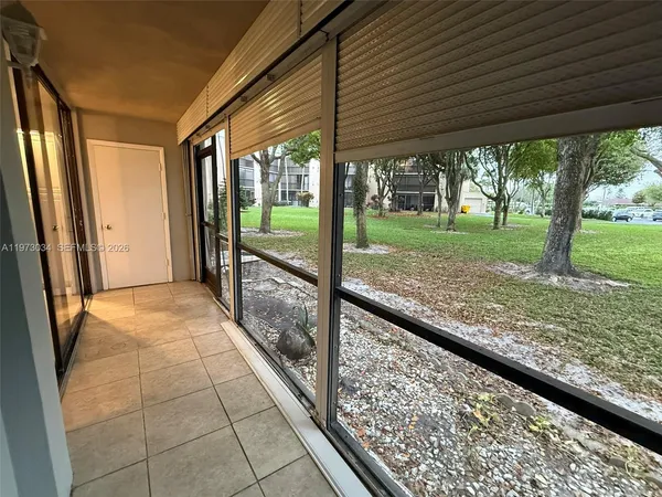 $1,900 | 5220 Las Verdes Circle, Unit 114, Delray Beach, FL 33484