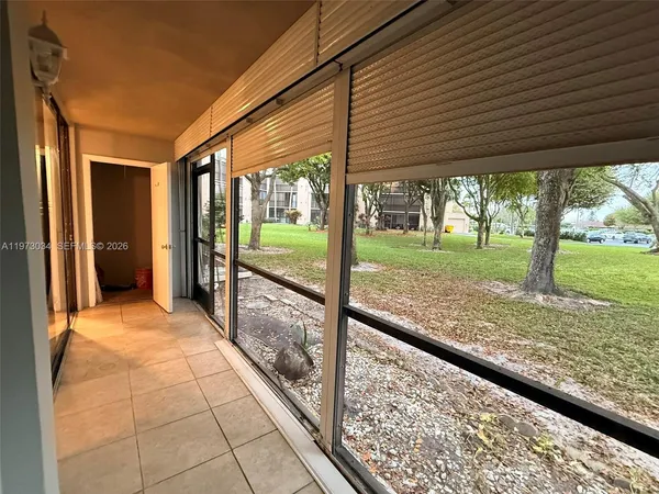$1,900 | 5220 Las Verdes Circle, Unit 114, Delray Beach, FL 33484