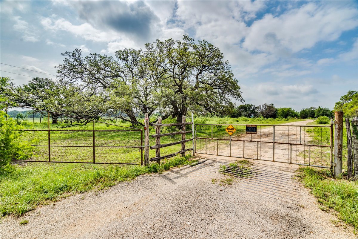 6400 Cypress Road Kyle, TX 78640 - Photo 32 of 33 2nd gate - must shut after opening