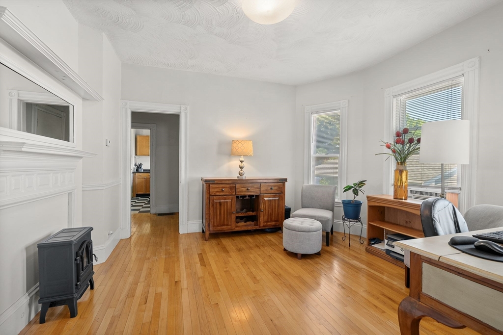 17 Windermere Road Boston, MA 02125 - Photo 7 of 38
