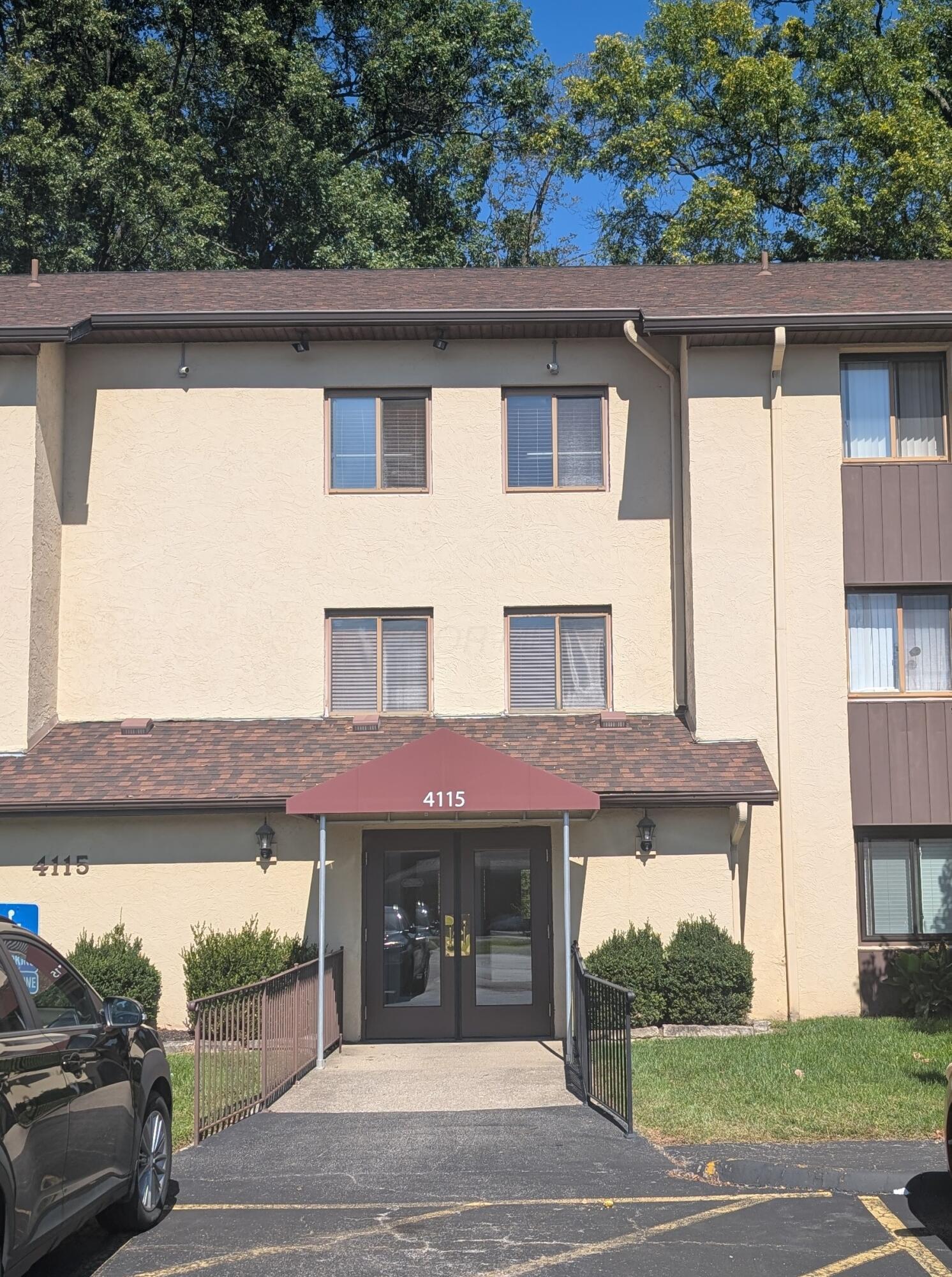 4115 Karl Road, Unit 207 Columbus, OH 43224 - Photo 1 of 20 Front