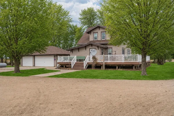$299,900 | 73681 290th Street, St. James, MN 56081