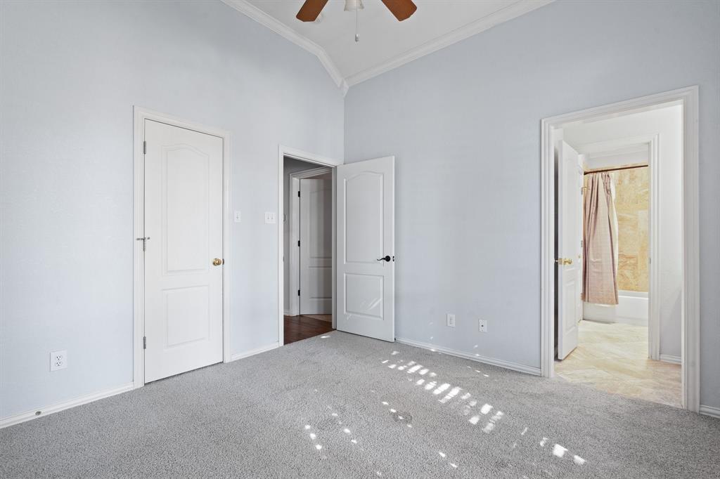4 Brookway Court Mansfield, TX 76063 - Photo 25 of 38 a view of a livingroom with a staircase