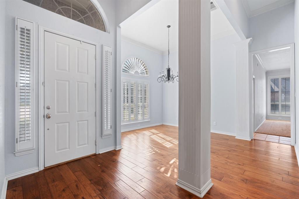 4 Brookway Court Mansfield, TX 76063 - Photo 3 of 38 a view of livingroom with hardwood