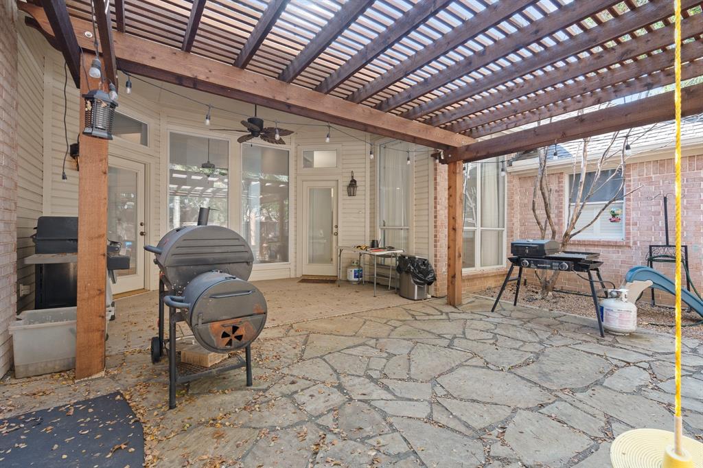 4 Brookway Court Mansfield, TX 76063 - Photo 34 of 38