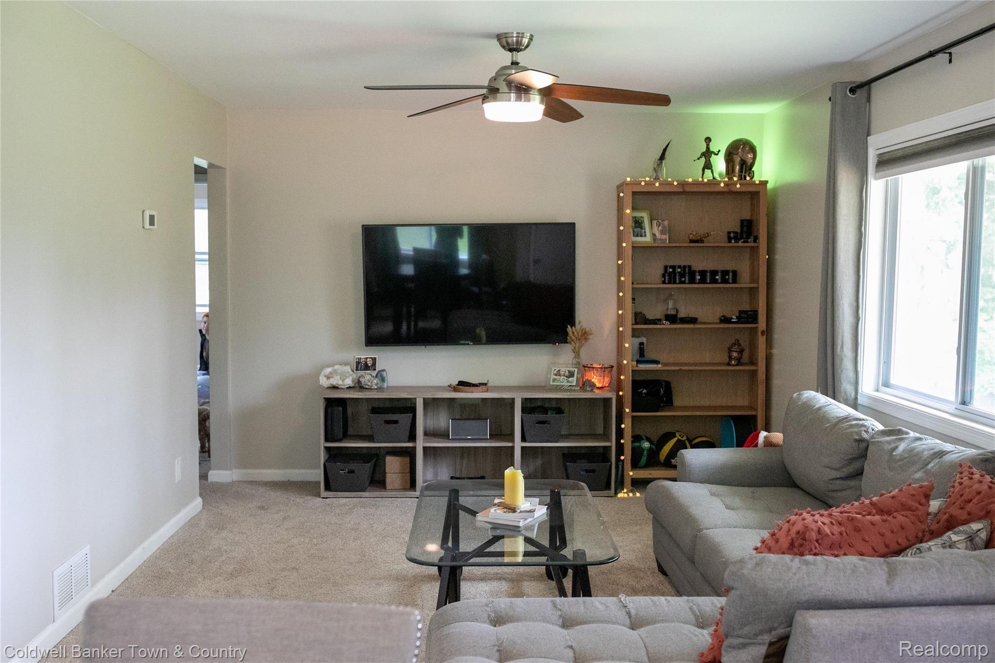 7286 Faussett Road Fenton, MI 48430 - Photo 14 of 59 4K9A8432.jpg
