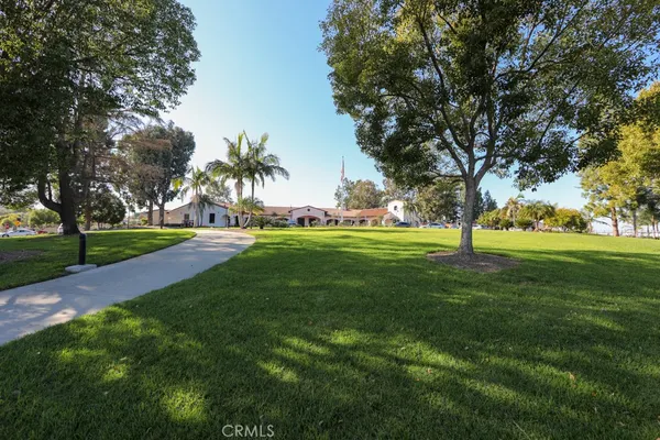 $3,250 | 2388 Via Mariposa West, Unit 1B, Laguna Woods, CA 92637