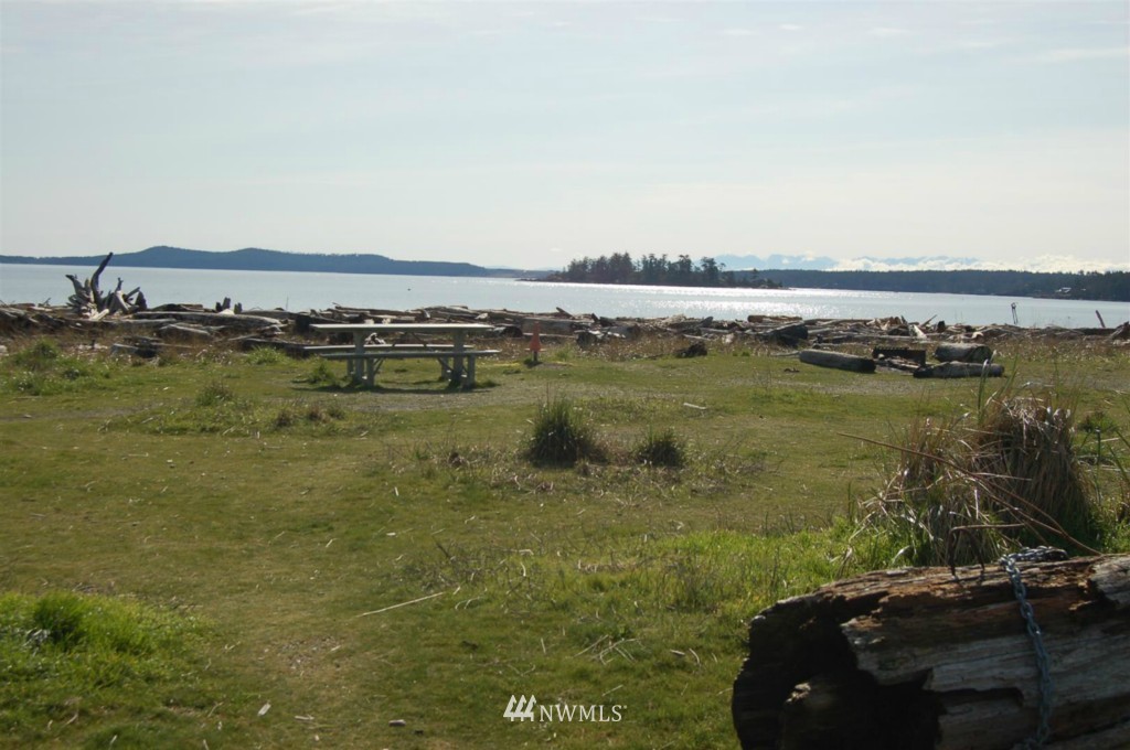4735 Pear Point Road San Juan Island, WA 98250 - Photo 11 of 14 Gallery Image 11