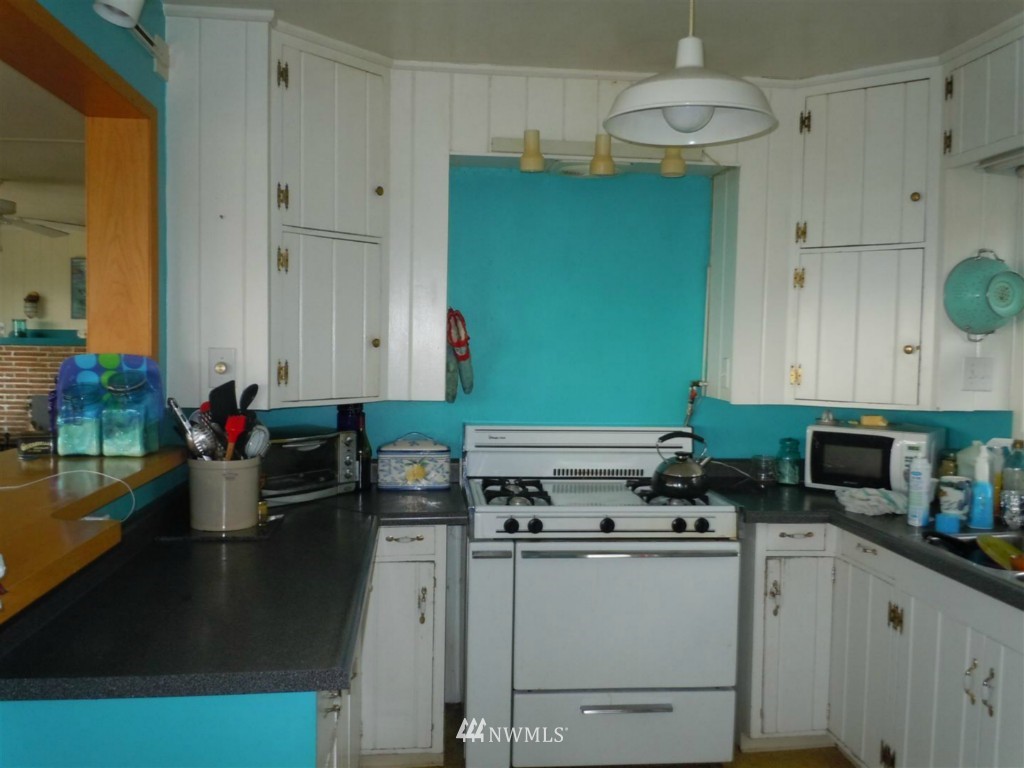 4735 Pear Point Road San Juan Island, WA 98250 - Photo 12 of 14 Gallery Image 12