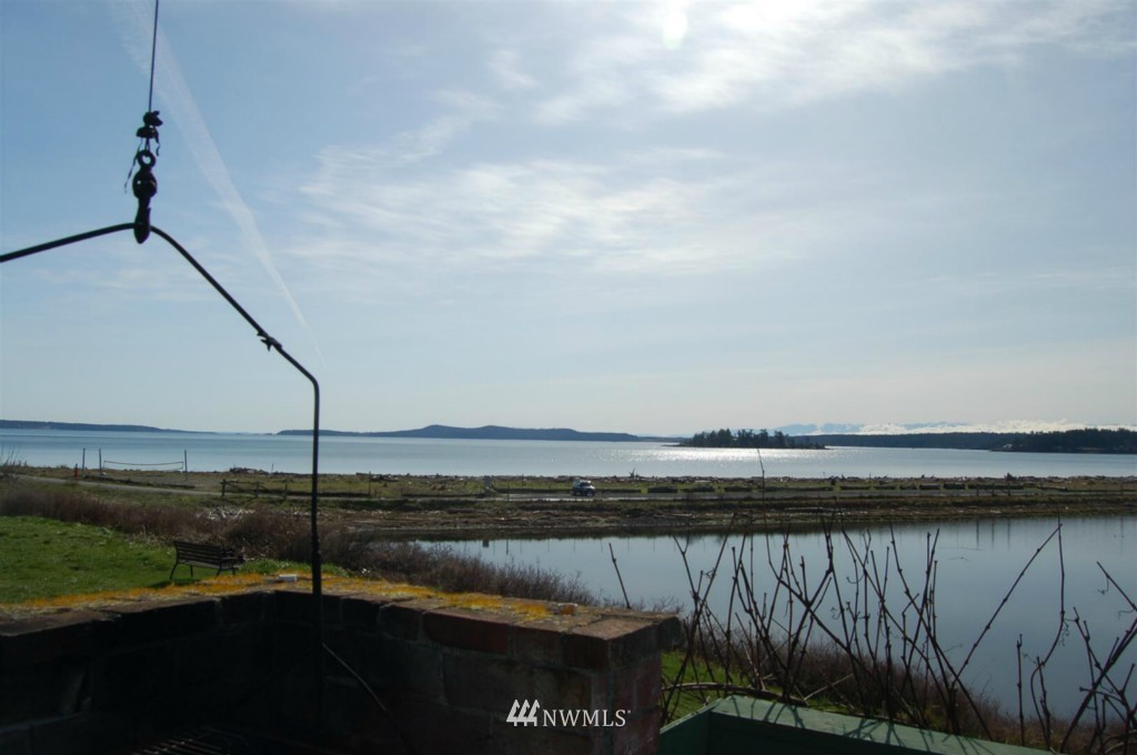 4735 Pear Point Road San Juan Island, WA 98250 - Photo 7 of 14 Gallery Image 7