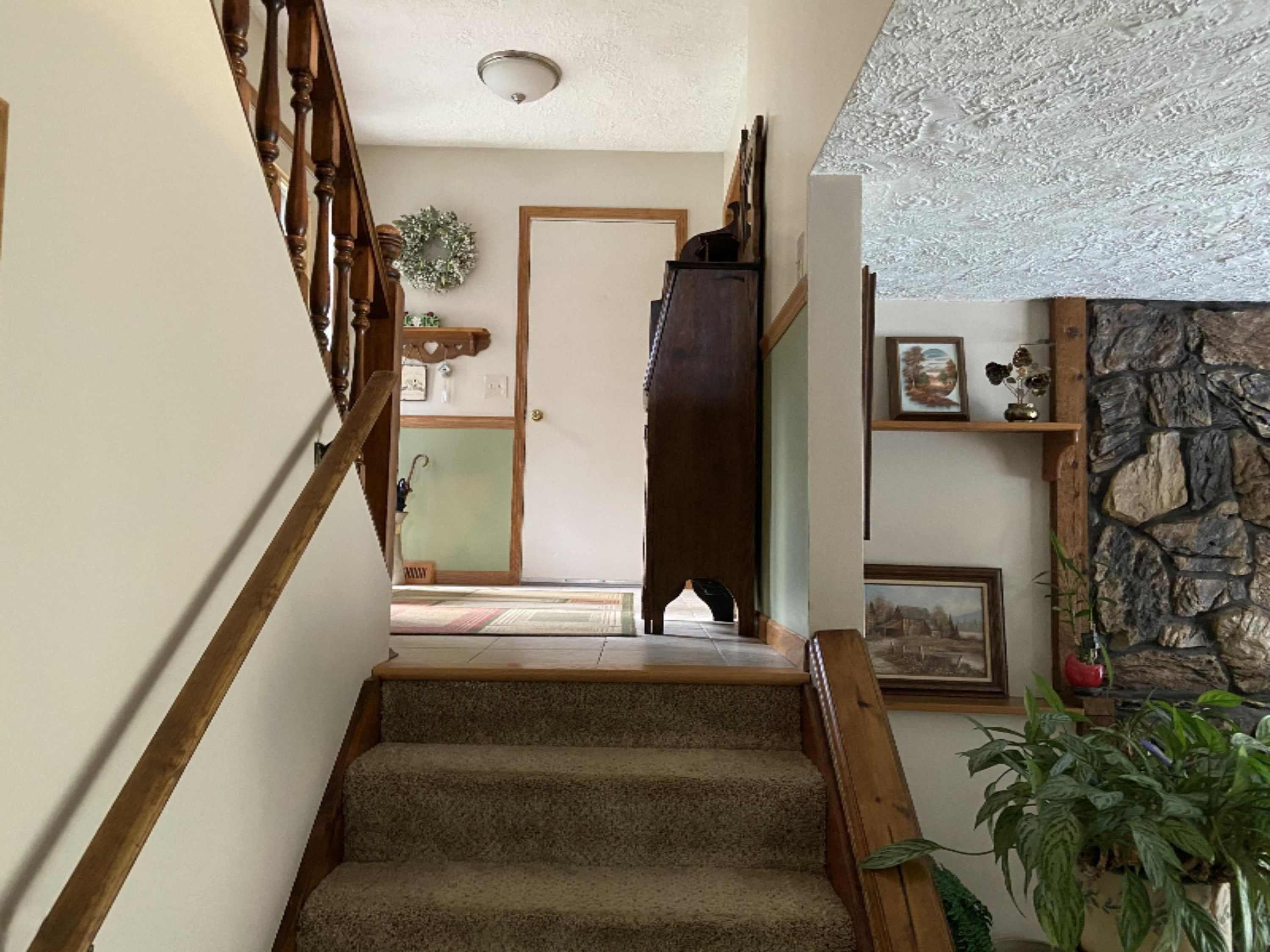 14637 Ridgeview Drive Three Rivers, MI 49093 - Photo 20 of 46 IMG_2052